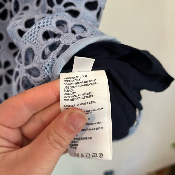 Anthropologie Maeve Crochet Daisy Eyelet Tank Top Blue Size 14 - Picture 9 of 9